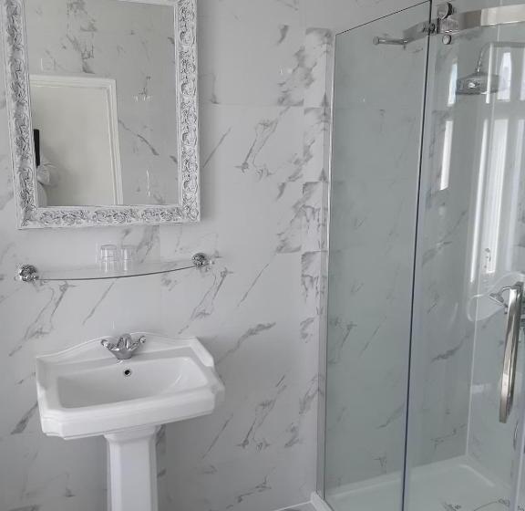 اتاق سوپریور, Royal