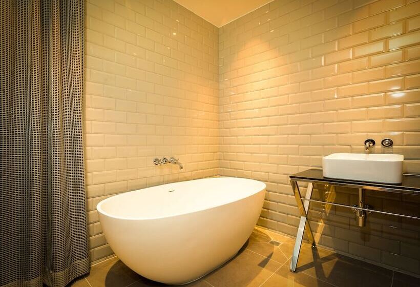 غرفة ديلوكس, Trang Blue