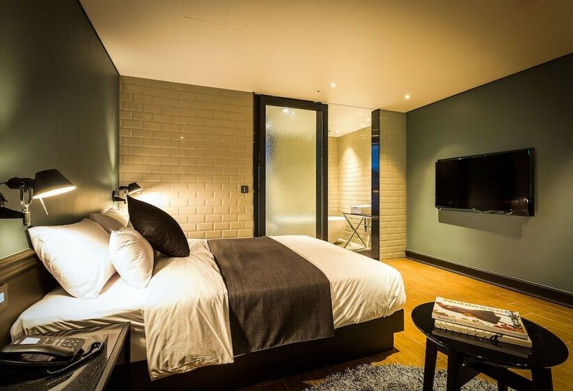 غرفة ديلوكس, Trang Blue