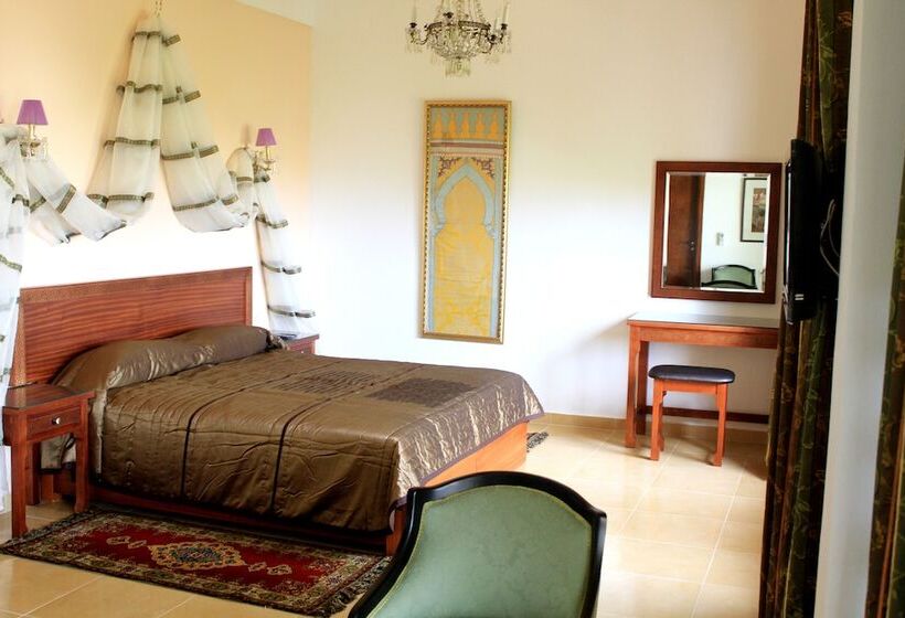 سوییت لوکس, Riad Dar Achaach