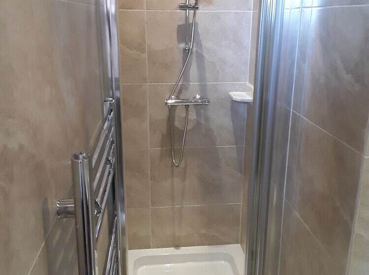 اتاق استاندارد یک نفره, Royal