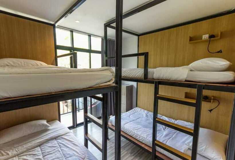 Семейный Номер, Z S Hostel At Tha Phae Gate