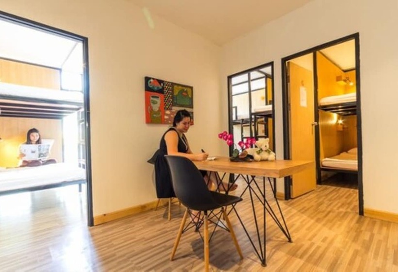 Кровать в Общей Комнате, Z S Hostel At Tha Phae Gate