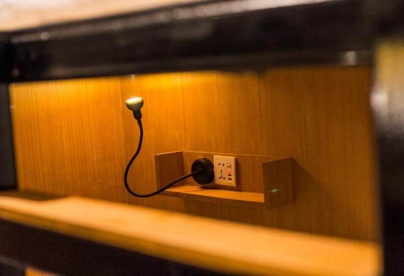 Кровать в Общей Комнате, Z S Hostel At Tha Phae Gate