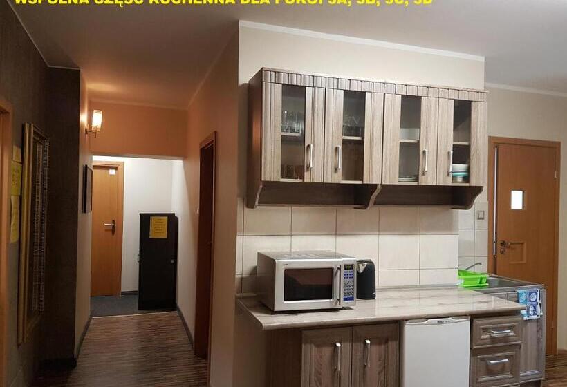 اتاق استاندارد با سرویس بهداشتی مشترک, Centrum Noclegowe Ii