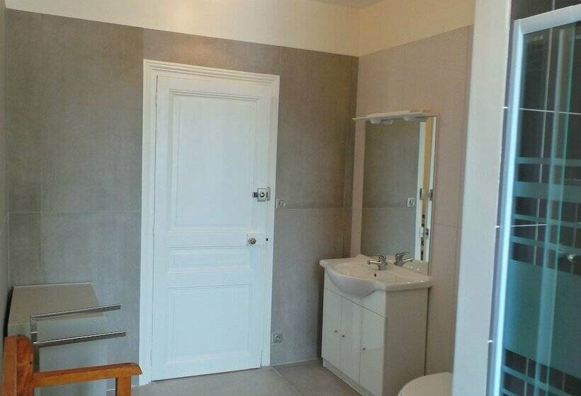 1间卧室的房子, Au Fil De L'eau