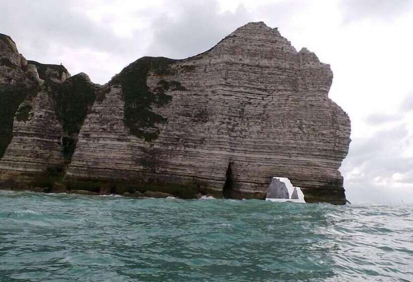Хижина, Au Fil De L'eau