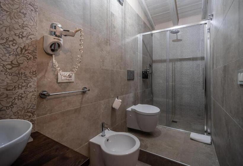 غرفة قياسية, Casa Arrigo