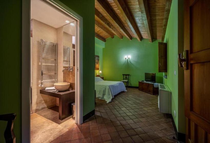 شقة غرفة واحدة, Casa Arrigo