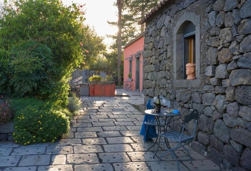 شقة غرفتين, Casa Arrigo