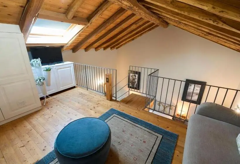 Perhehuone, Casa Arrigo