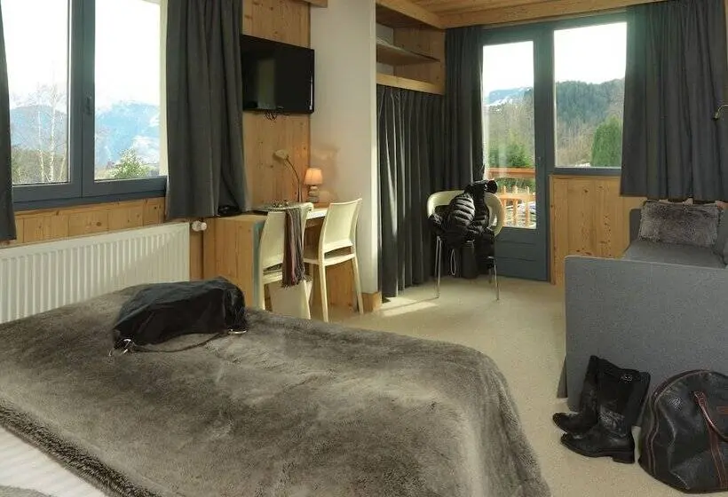 Standard Kolmen Hengen Huone, Chalet Les Rhodos