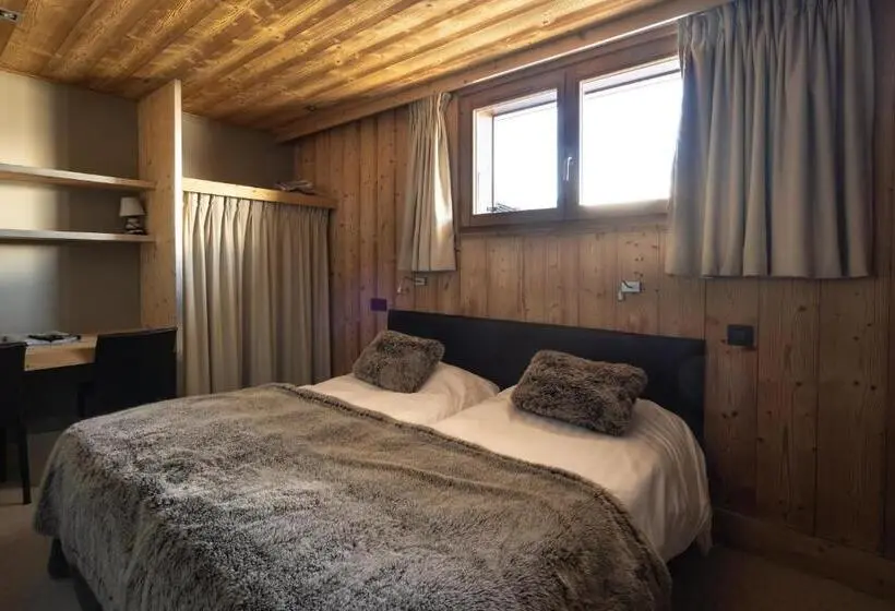 Ullakkohuone, Chalet Les Rhodos