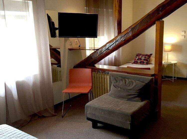 Quarto Triplo Estandar, Du Nord