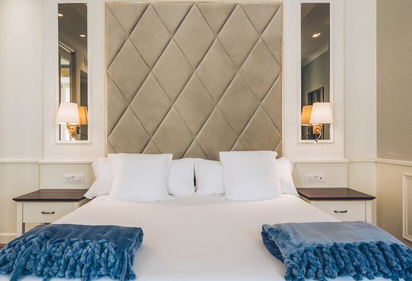 수피리어 룸, Heritage Grand Perast By Rixos