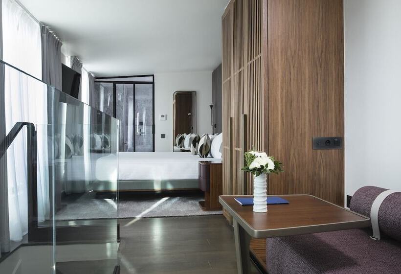 デラックスルーム, Maison Bréguet