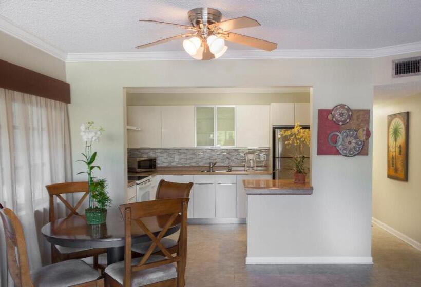 带大床的套房, The Big Coconut Guesthouse   Gay Men S Resort