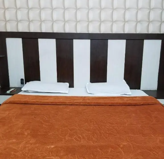 اتاق استاندارد, Time Square Guest House