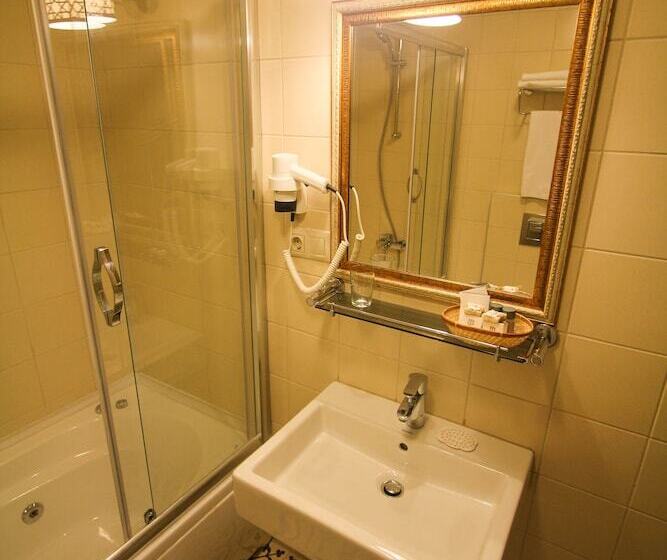 اتاق استاندارد سه نفره, Venue Hotel Istanbul Old City