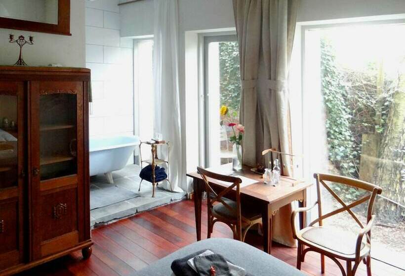 スタンダードルーム, Sintanna B&b Petit