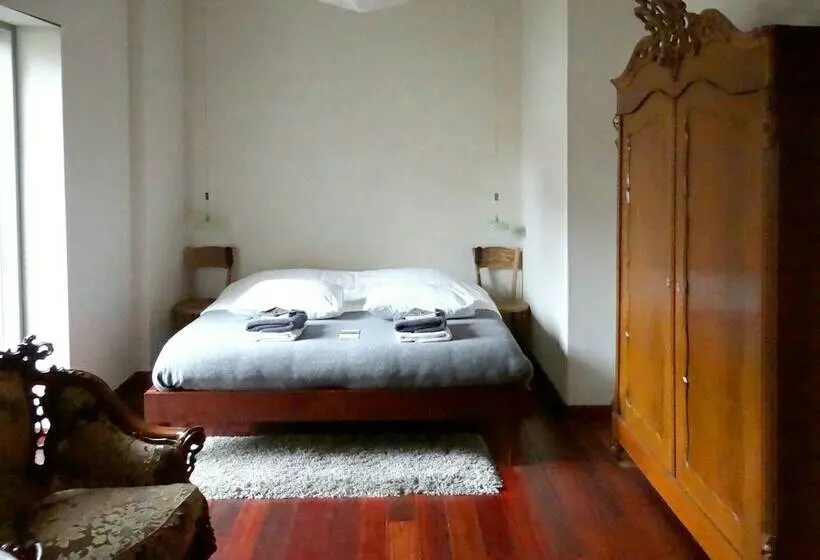 スタンダードルーム, Sintanna B&b Petit