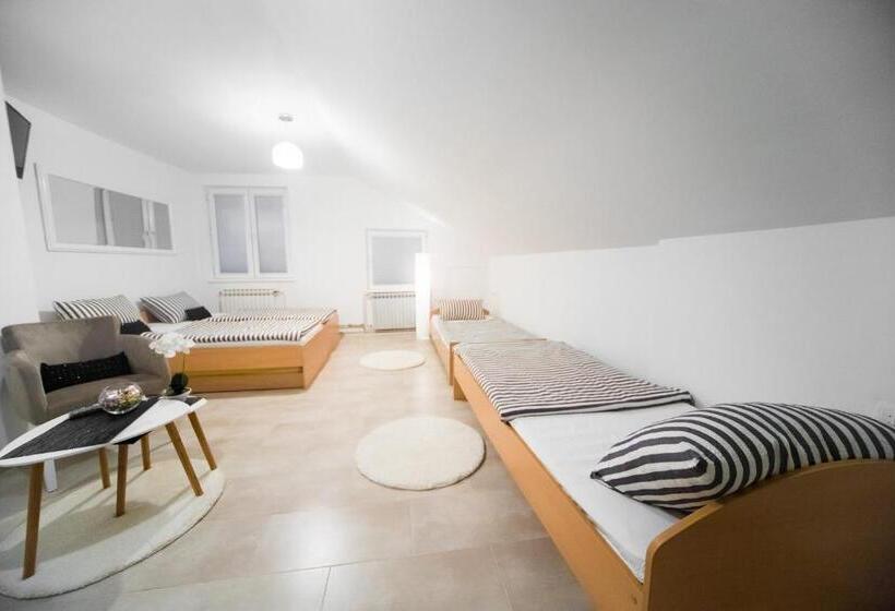 اتاق استاندارد, Hostel Herz