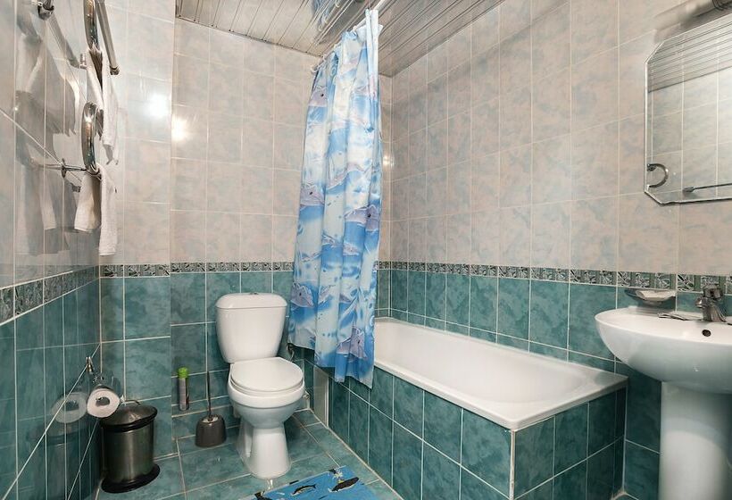 اتاق راحتی با چشم‌انداز دریا, Atlantida