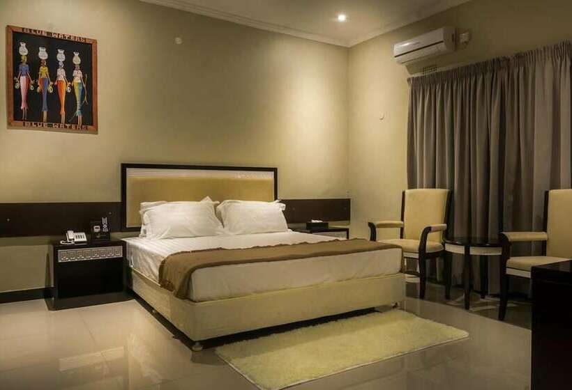 کلبه ییلاقی, Blue Waters By Serendib