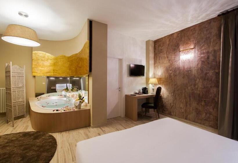 اتاق استاندارد با وان آب گرم, Le Dimore Del Re