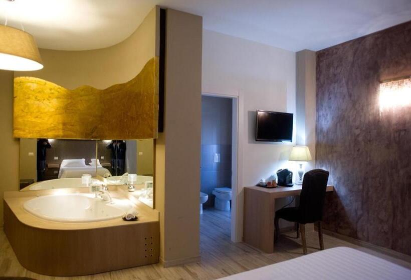 اتاق استاندارد با وان آب گرم, Le Dimore Del Re