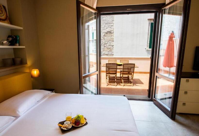 استودیو استاندارد با تراس, Le Dimore Del Re