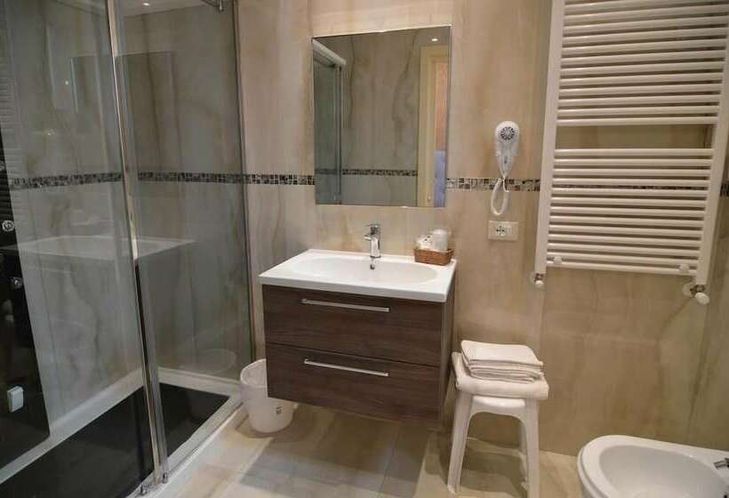 Номер Стандарт Вид на Море, Pineta