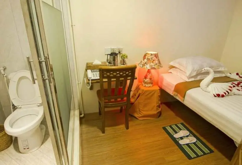 اتاق استاندارد یک نفره, Shwe Htee Guest House Chinatown