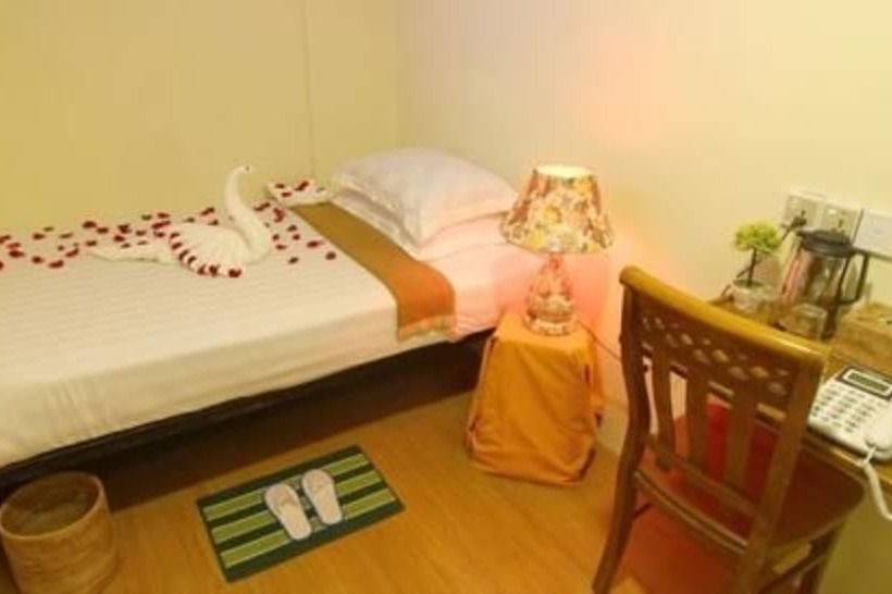 اتاق استاندارد یک نفره, Shwe Htee Guest House Chinatown