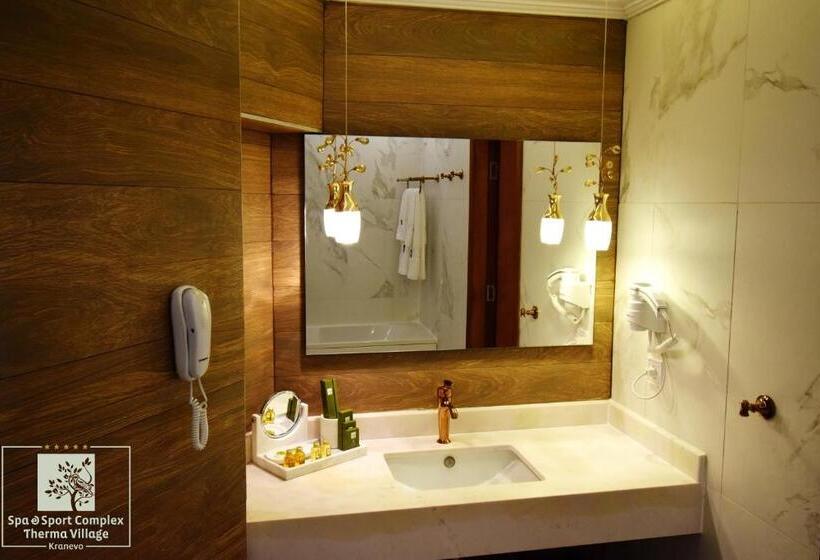 Студио Стандарт Вид на Парк, Eco Therma Village   Mineral Pool & Spa & All Inclusive