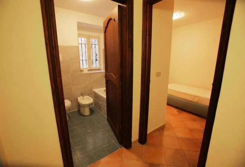 اتاق خانوادگی, Antica Palermo B&b