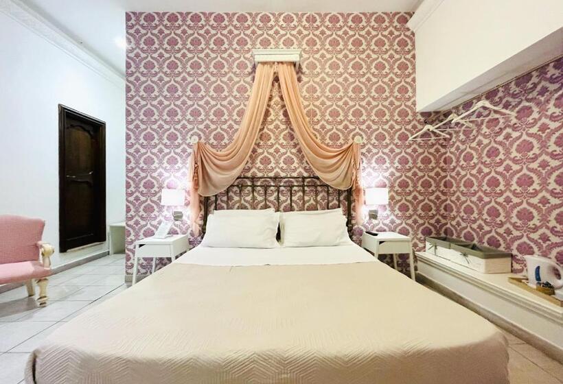 اتاق سوپریور با تخت بزرگ, Antica Palermo B&b