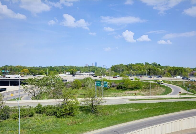 스탠다드 룸 더블 침대 2개, Ac Hotel By Marriott Minneapolis West End