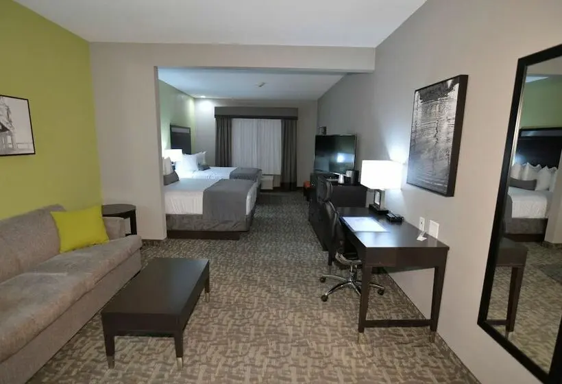 スイート, Best Western Plus Bay City Inn & Suites