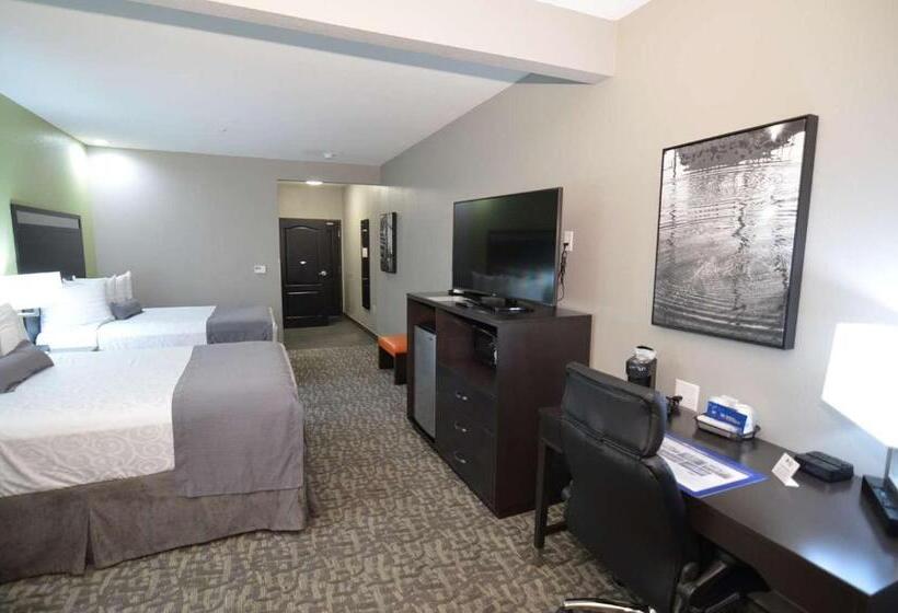 Номер Стандарт Адаптированный для Инвалидов, Best Western Plus Bay City Inn & Suites