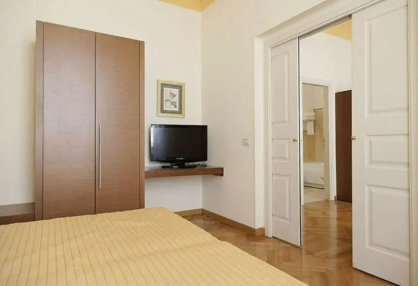 اتاق لوکس, Residenza Dei Capitani