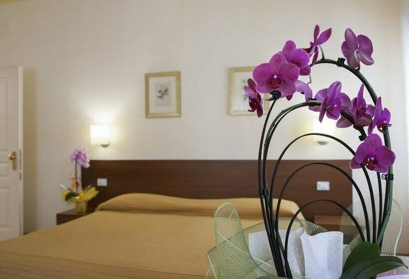 اتاق کلاسیک سه تخته, Residenza Dei Capitani