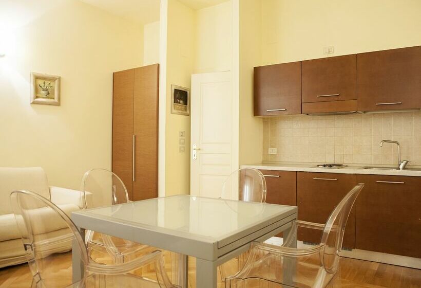 اتاق کلاسیک سه تخته, Residenza Dei Capitani