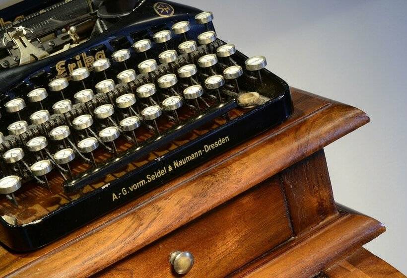 استودیوی استاندارد, Dalma Old Town   Castelo