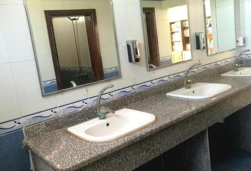 تختخواب در اتاق مشترک, Deep Blue Divers Hostel Dahab