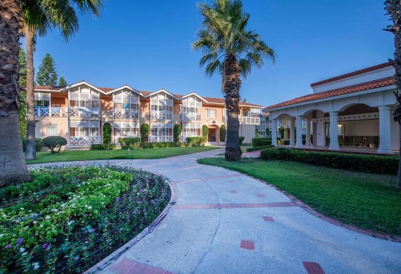 חדר קלאב, Euphoria Palm Beach Resort