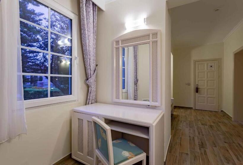 חדר סופריור, Euphoria Palm Beach Resort