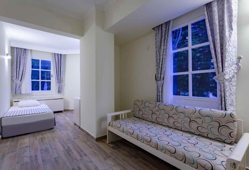 חדר סופריור, Euphoria Palm Beach Resort