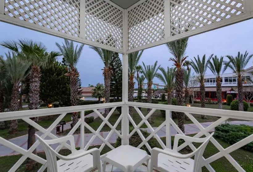 Club-sviitti, Euphoria Palm Beach Resort