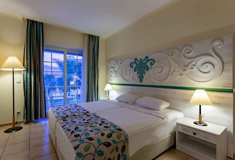 סוויטה משפחתית, Euphoria Palm Beach Resort